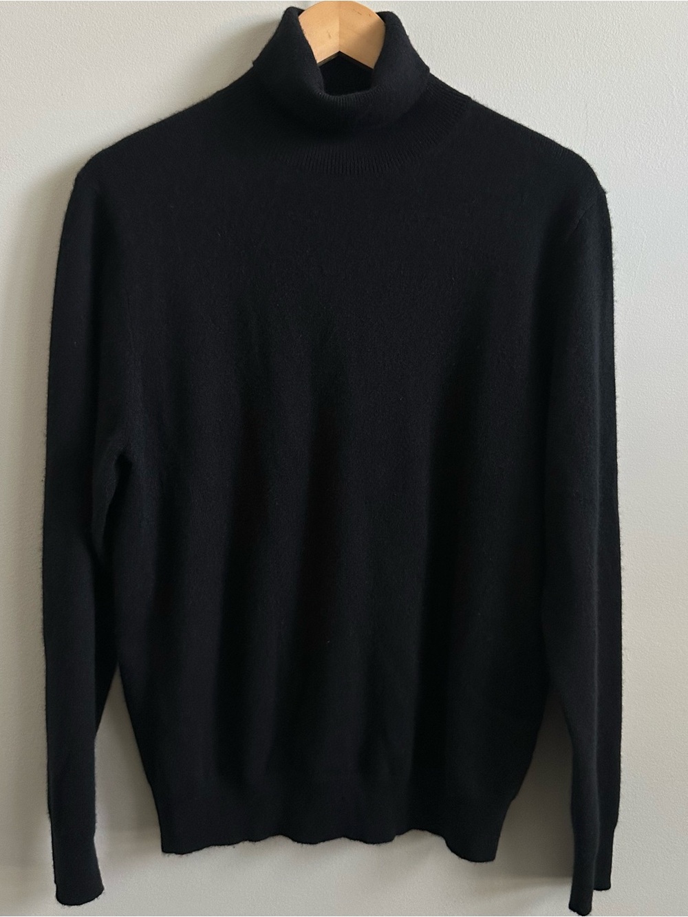 Paul Fredrick 100% Cashmere Turtleneck Timeless Quiet Luxury / Minimalist